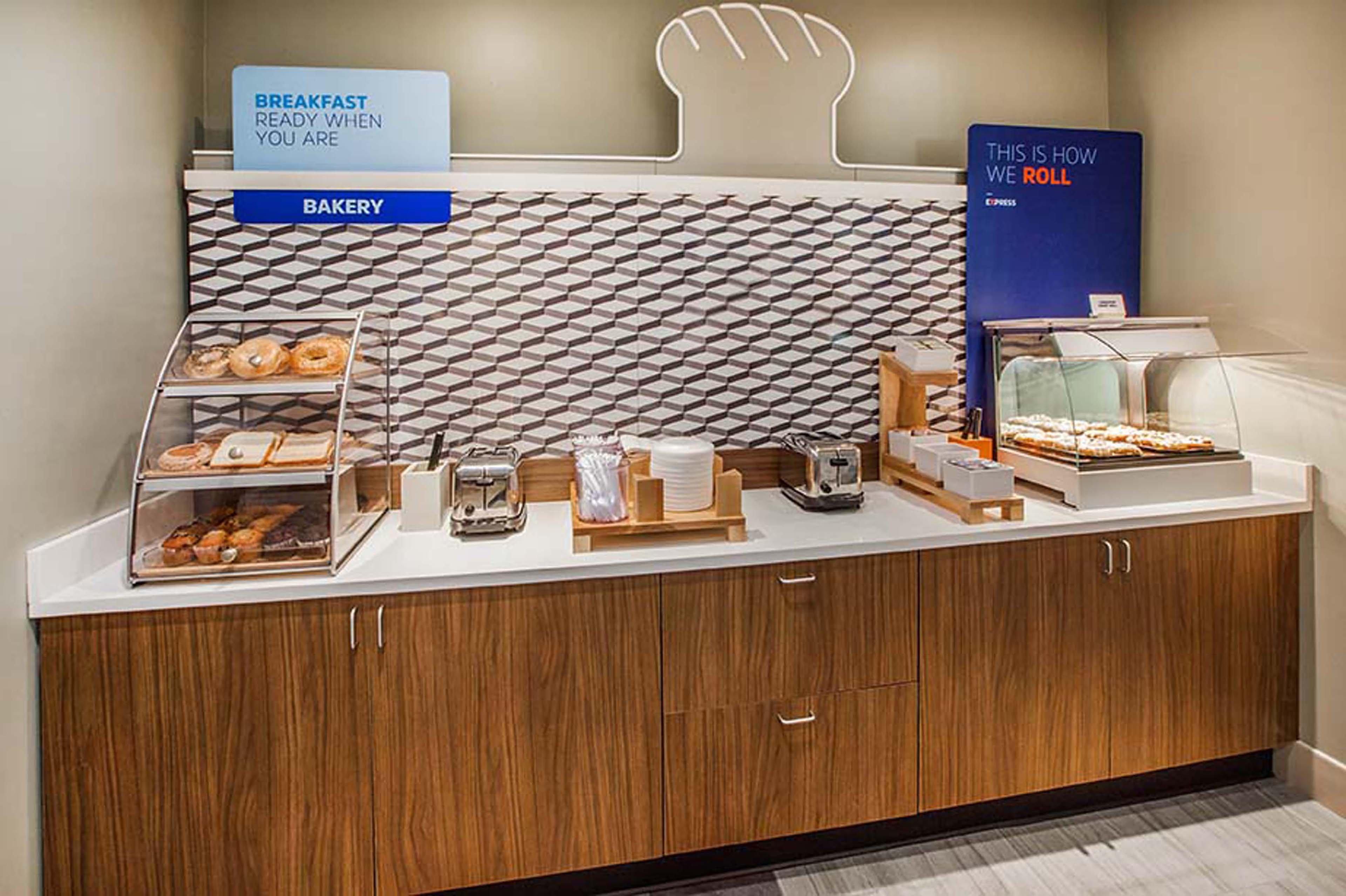 Holiday Inn Express Hillsborough-Durham Area By Ihg Luaran gambar