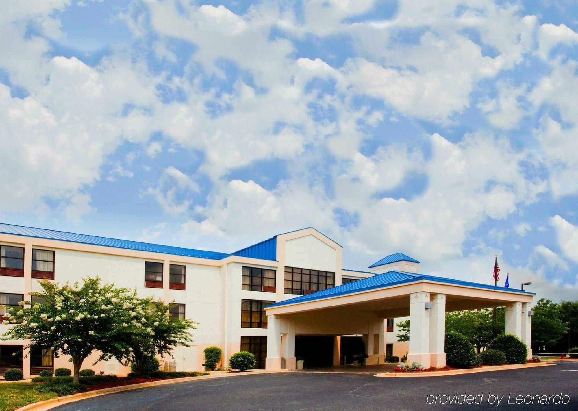 Holiday Inn Express Hillsborough-Durham Area By Ihg Luaran gambar
