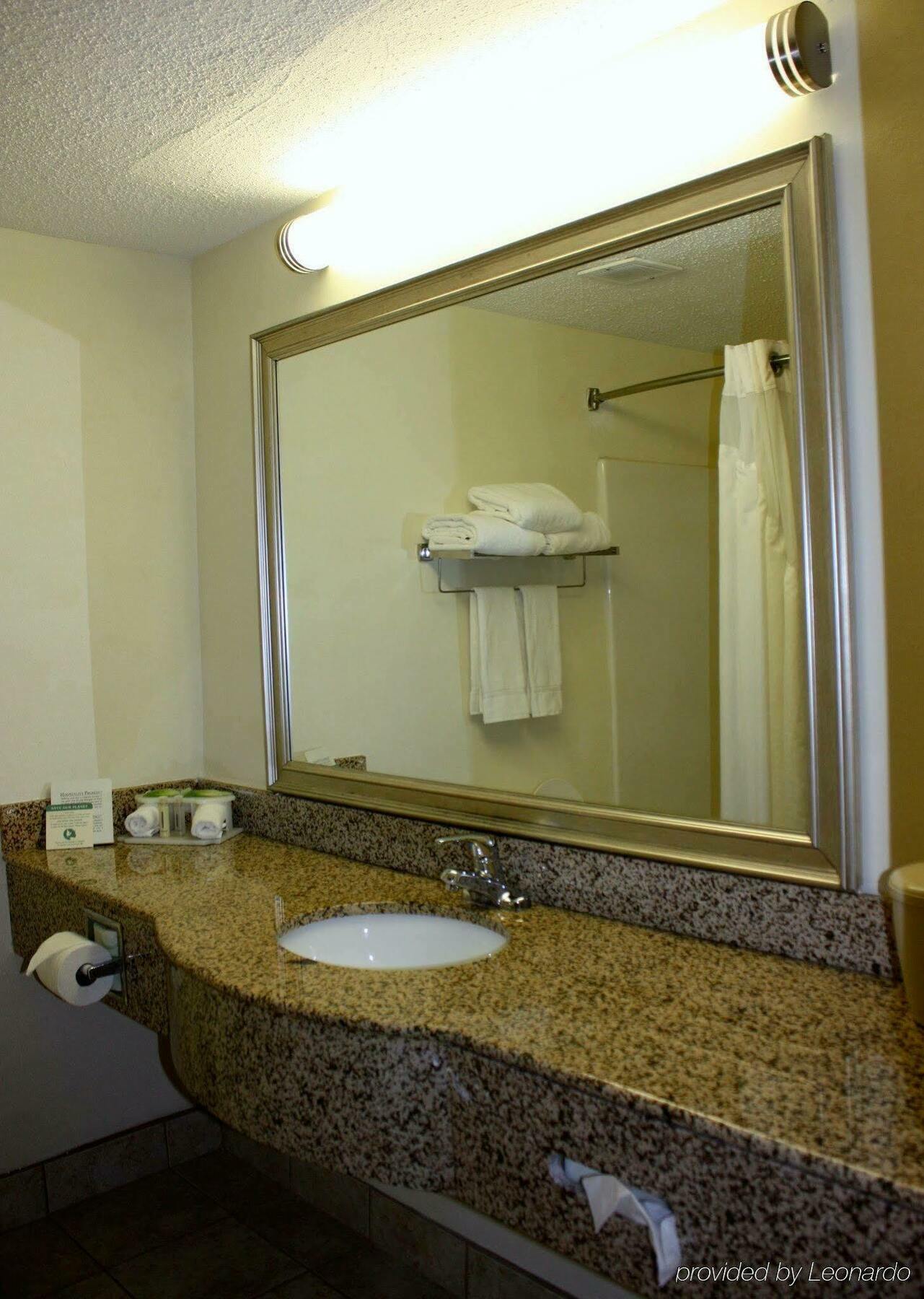 Holiday Inn Express Hillsborough-Durham Area By Ihg Luaran gambar