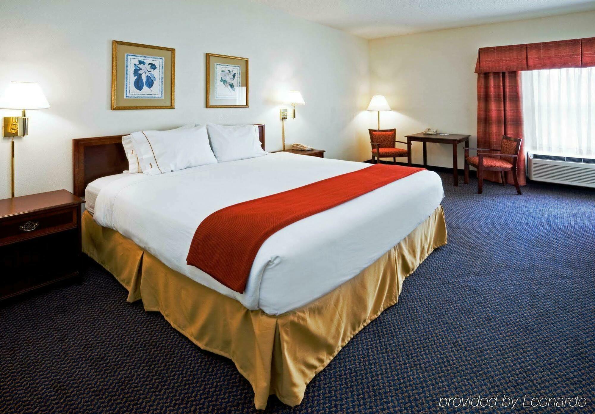 Holiday Inn Express Hillsborough-Durham Area By Ihg Luaran gambar