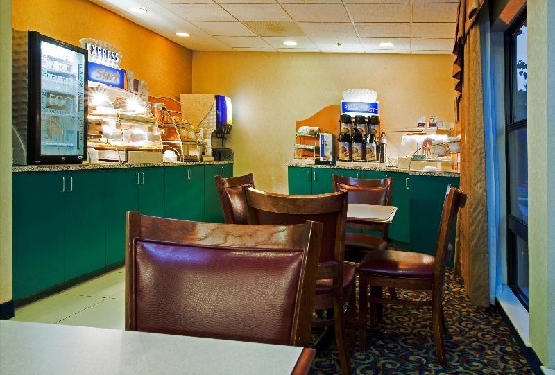 Holiday Inn Express Hillsborough-Durham Area By Ihg Luaran gambar